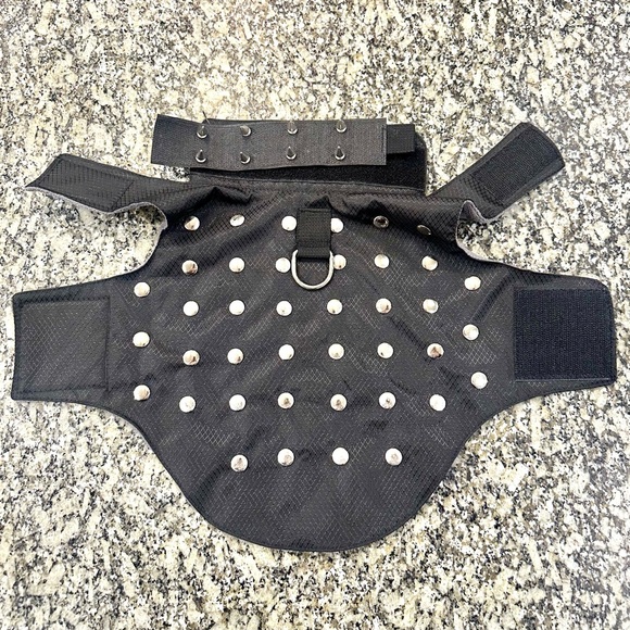 Spiked Dog Vest Black 🥳HOST PICK🥳 - Picture 6 of 11